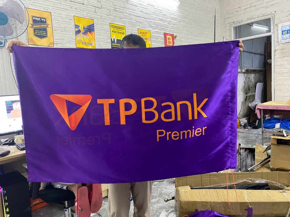 In cờ giá rẻ Hà Nội