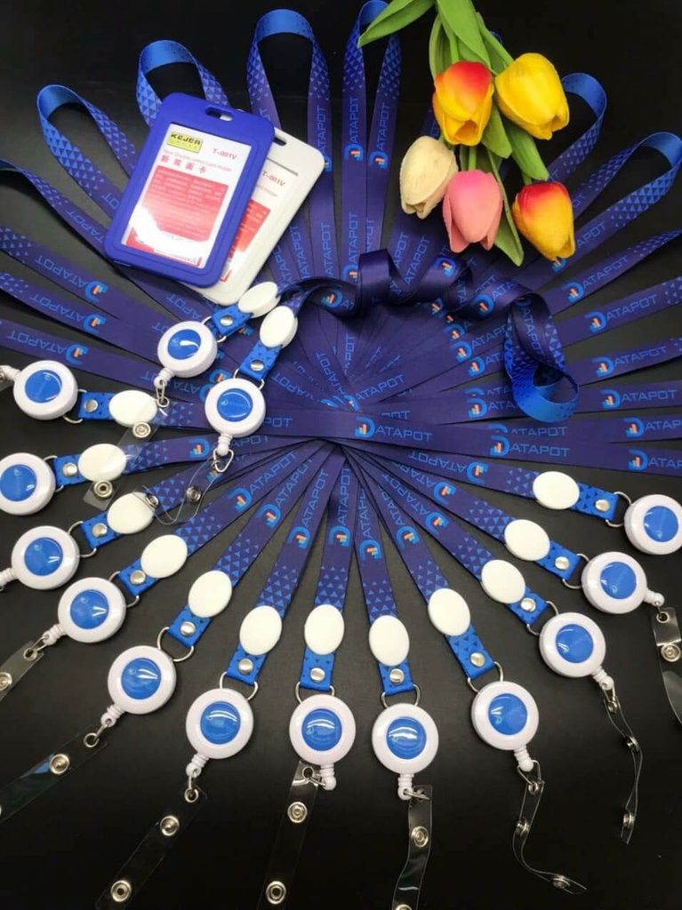 Báo giá in dây đeo thẻ