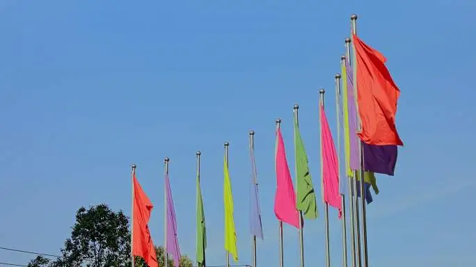 Cờ Chuối Nhiều Màu Truyền Thống - Xưởng In Cờ HOÀNG GIA Hà Nội