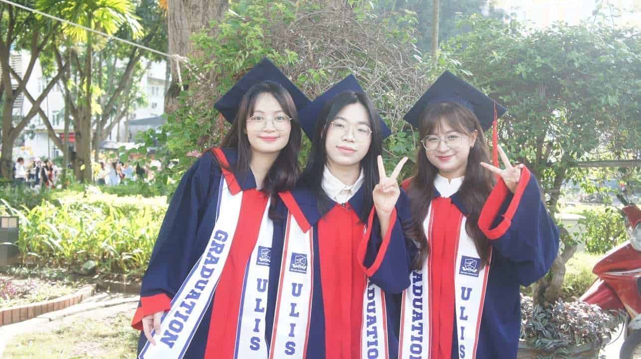 In Sash Tốt Nghiệp Đẹp – Giá Xưởng Tại Xưởng In Cờ HOÀNG GIA Hà Nội