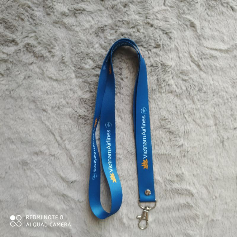 Dây đeo thẻ có móc cần gạt