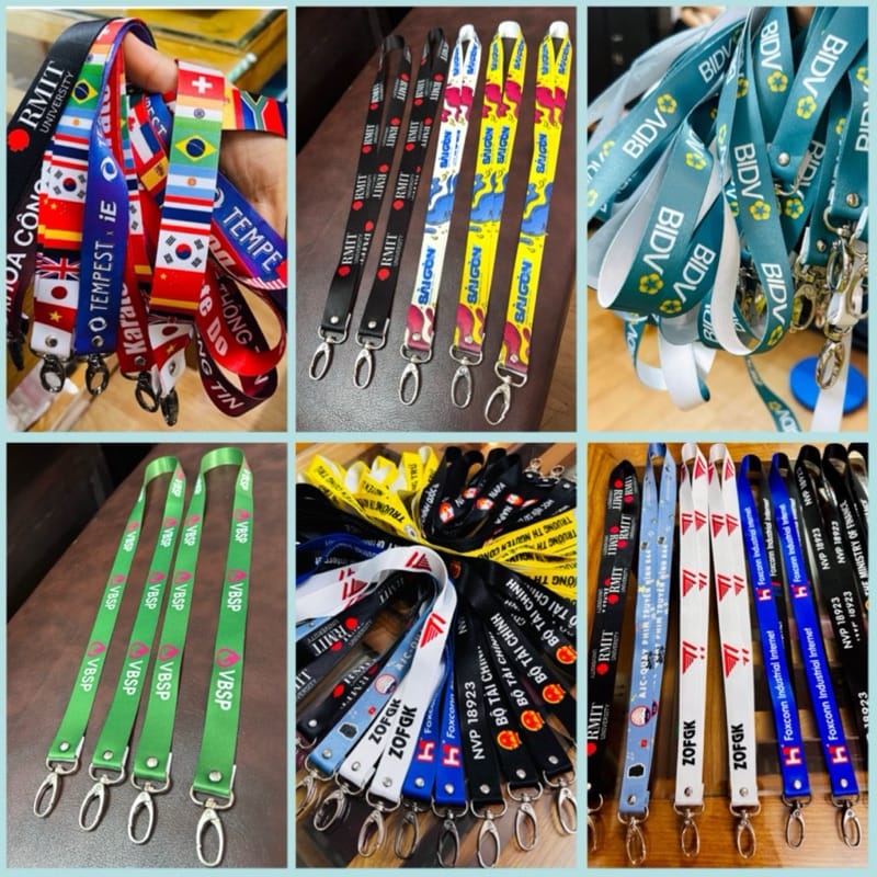 Lanyard in logo
