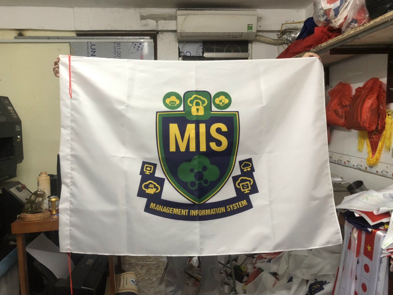 Xưởng in cờ giá rẻ Hà Nội