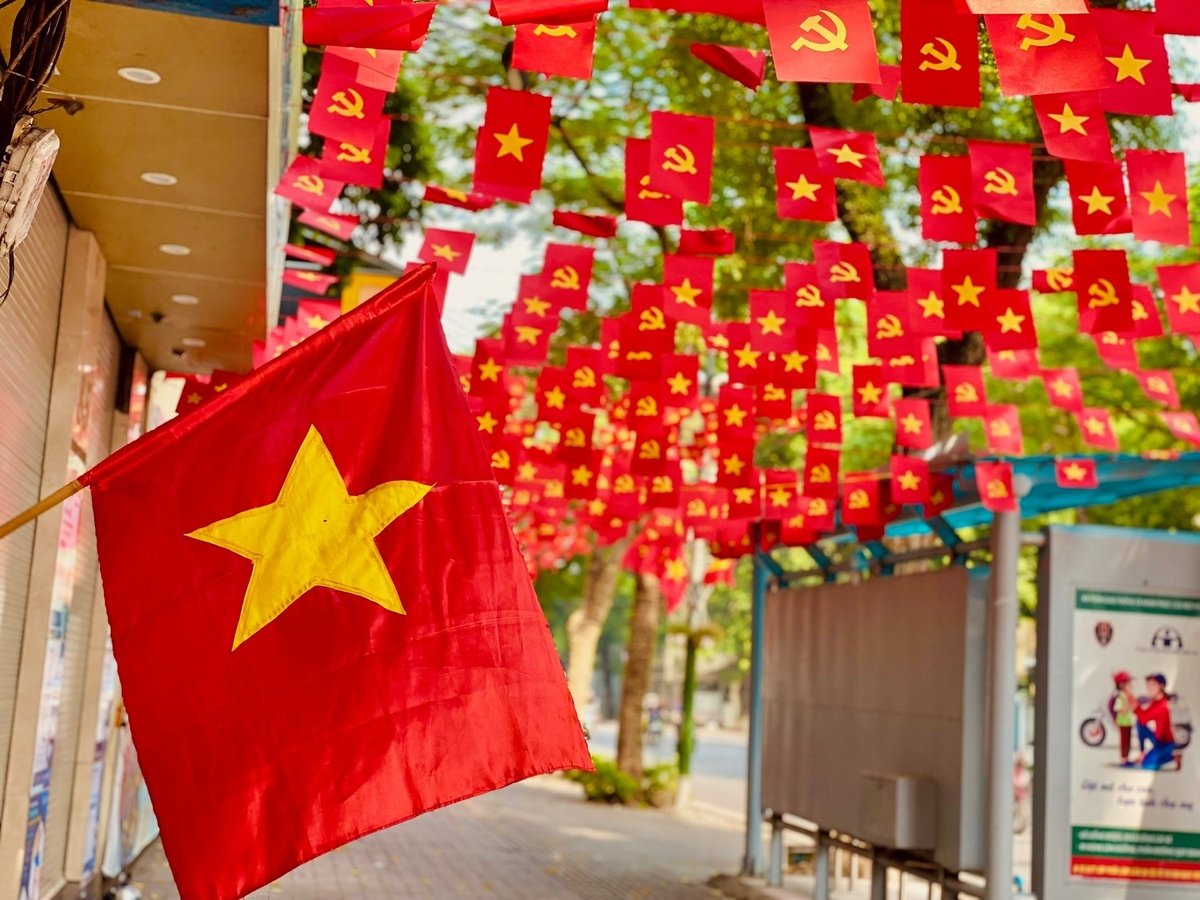 Cờ dây sao Đảng – Xưởng in cờ HOÀNG GIA Hà Nội