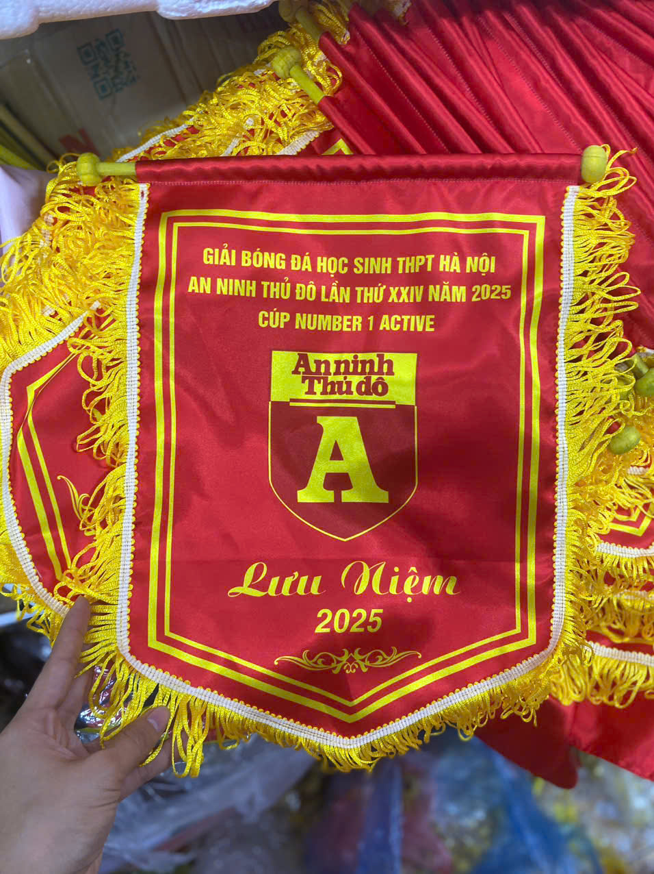 In cờ lưu niệm lấy ngay Hà Nội