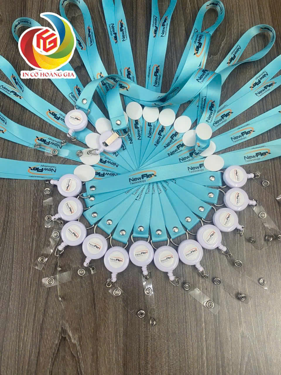 Dây đeo thẻ nhân viên