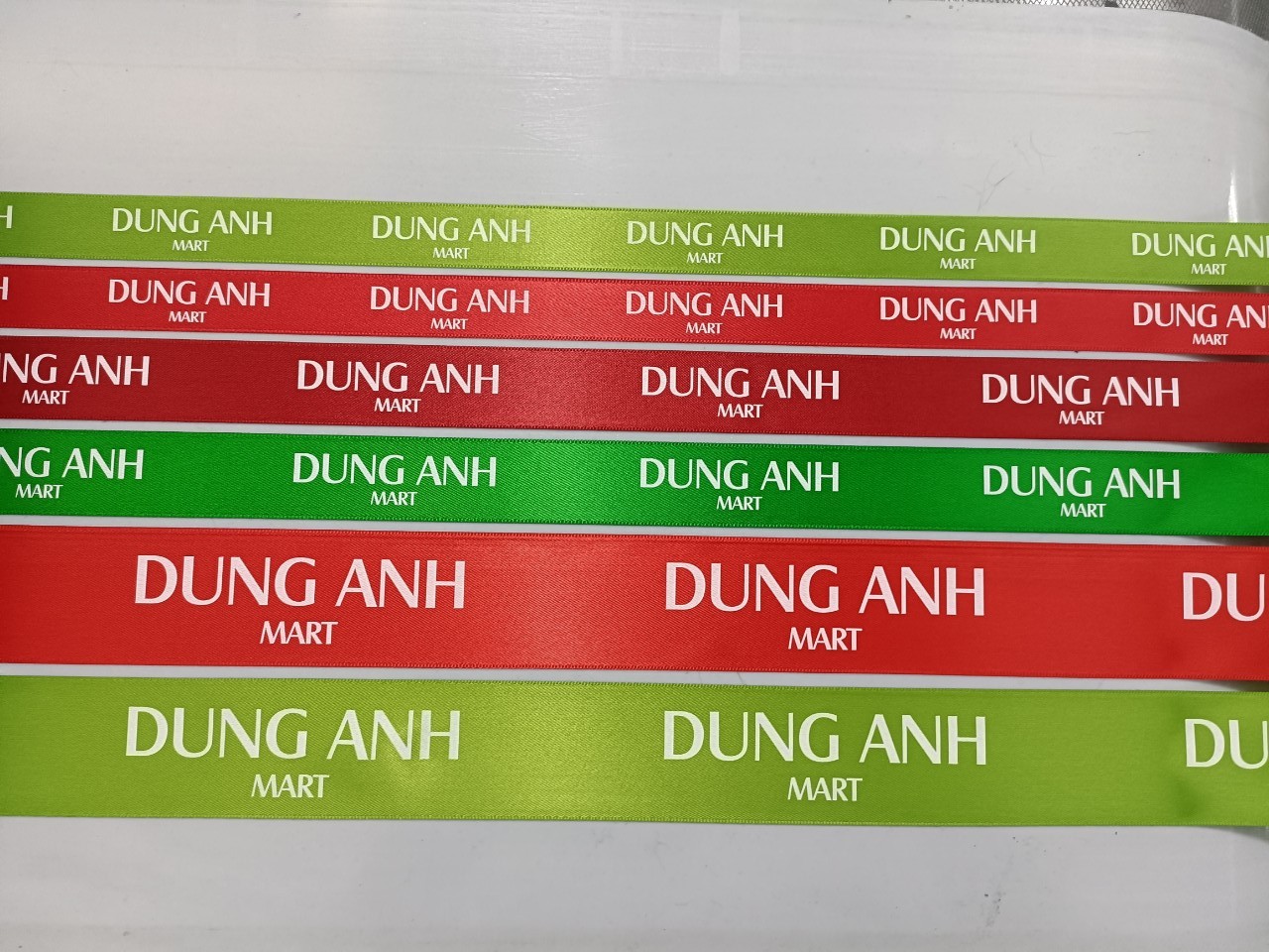 Băng rôn đeo đầu