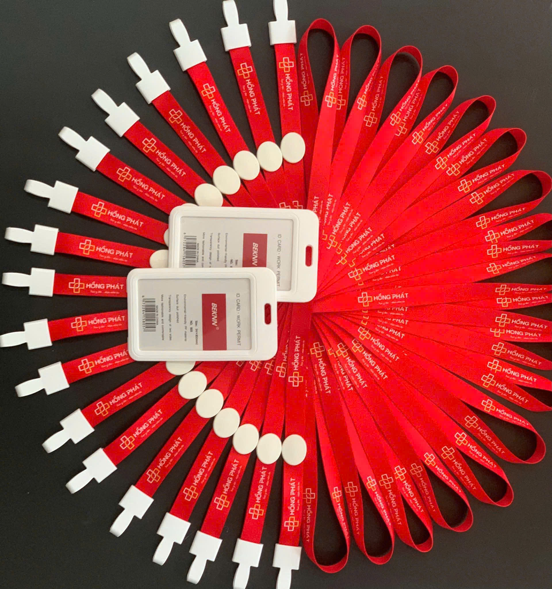 Dây đeo thẻ bao nhiêu tiền?